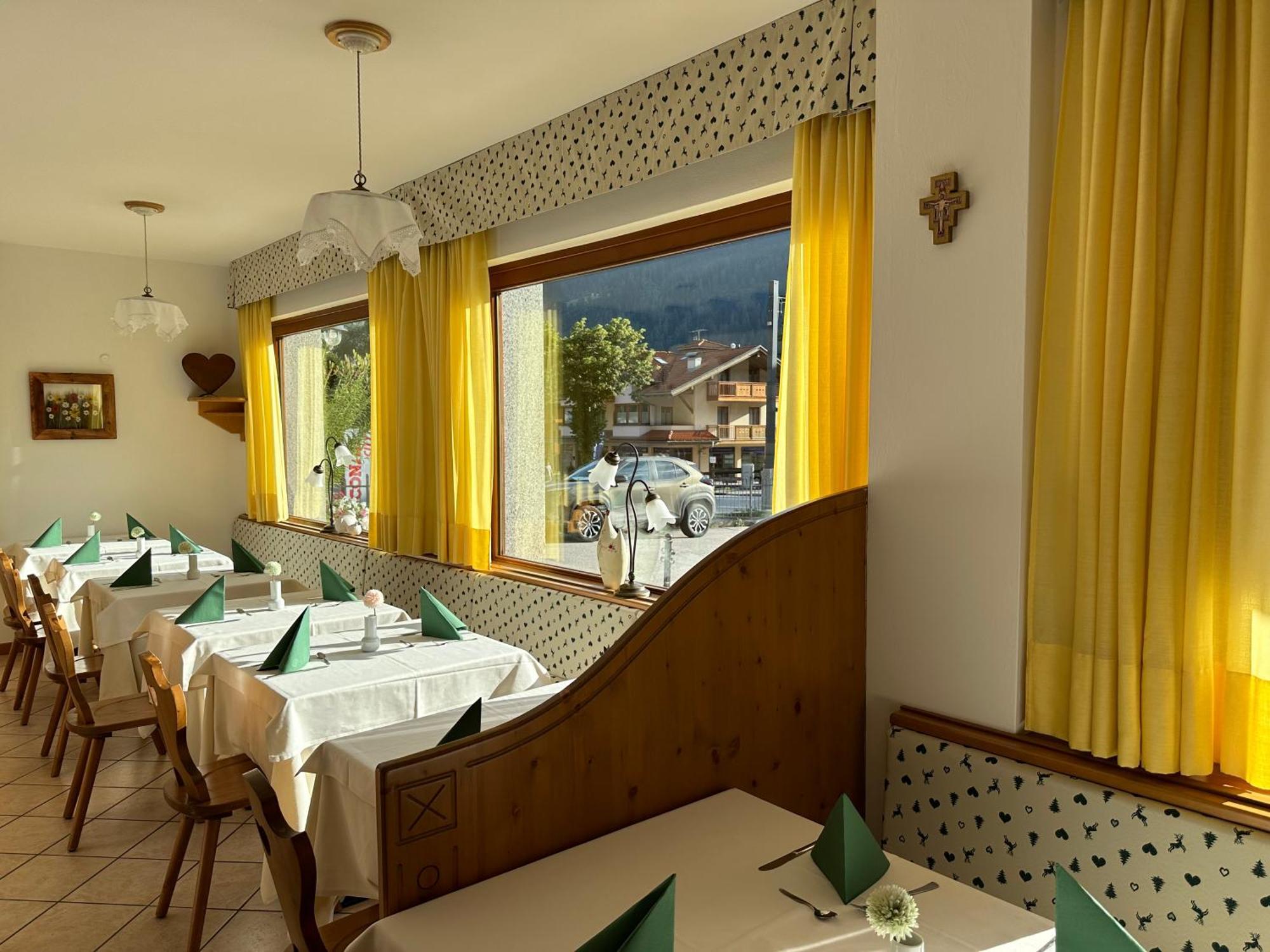 Hotel Garni Maffei Pinzolo Zewnętrze zdjęcie